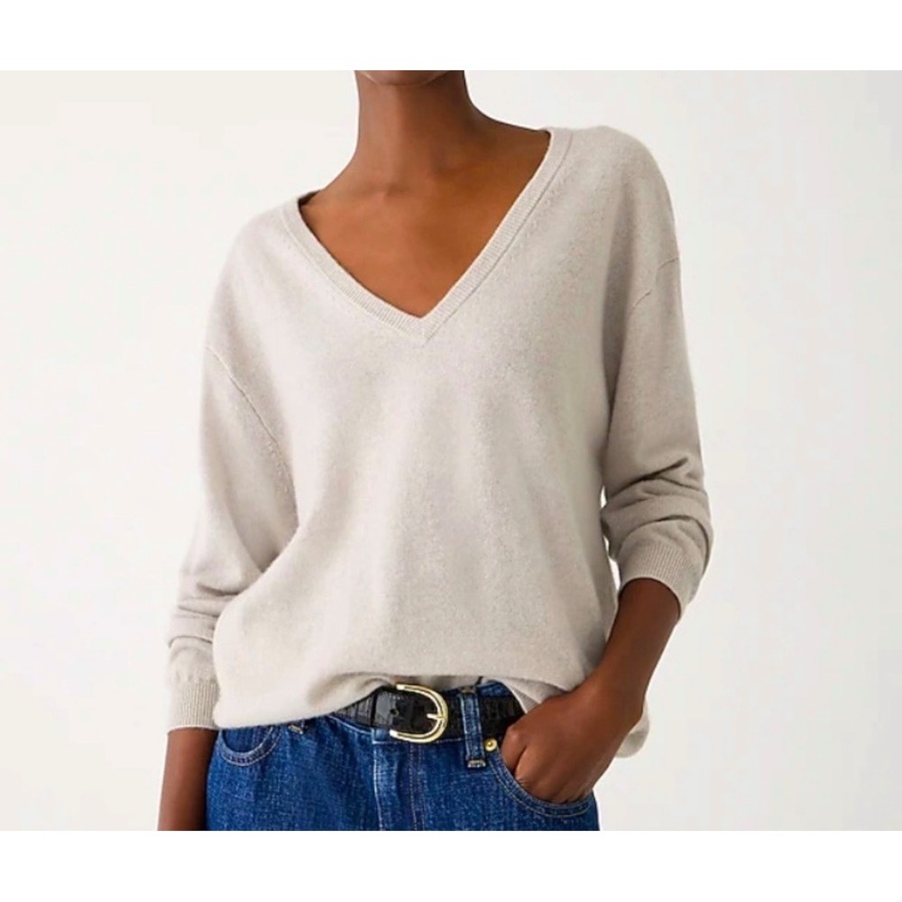 NWT J. Crew Sz S Cashmere relaxed V-neck seater in Fog - light gray $158